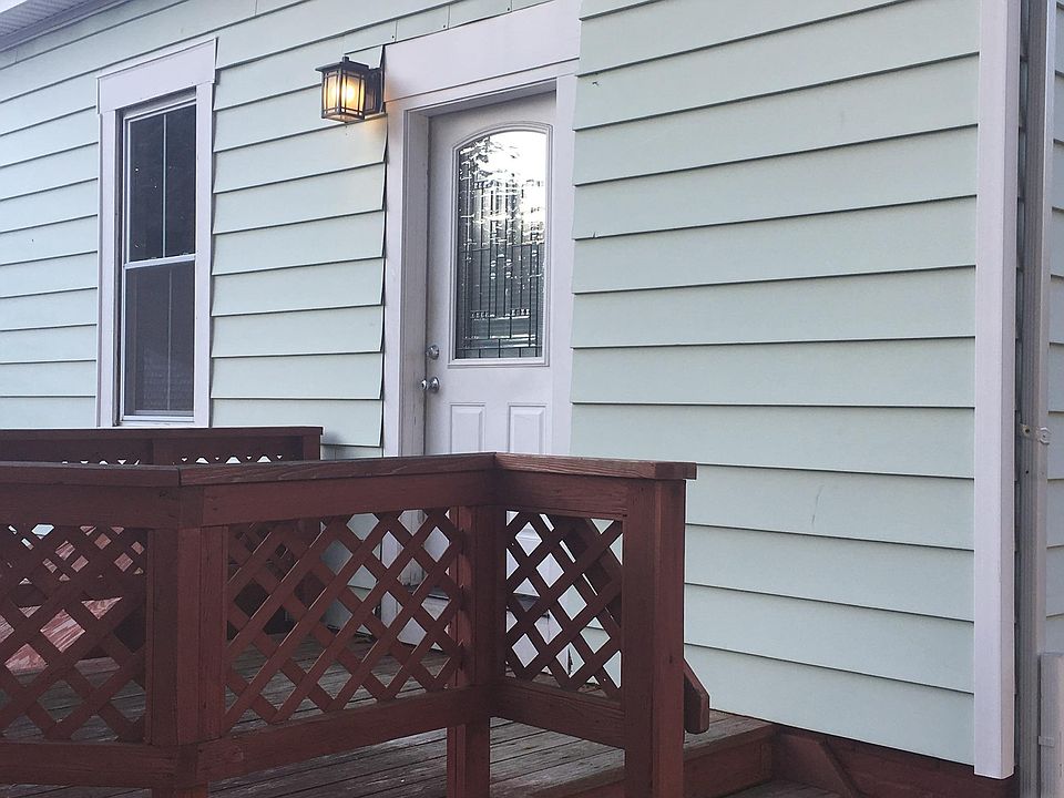 211R Chapel St, Lincoln, RI 02865 Zillow