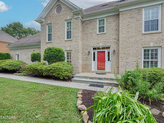 5th image of 12028 Broadwood Dr