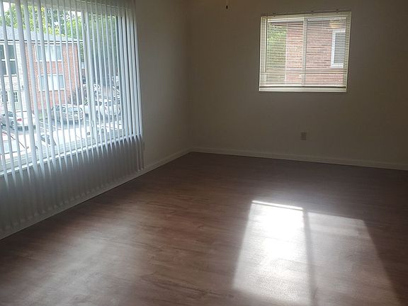 2nd image of 5226 Lemay Ferry Rd #5236-2