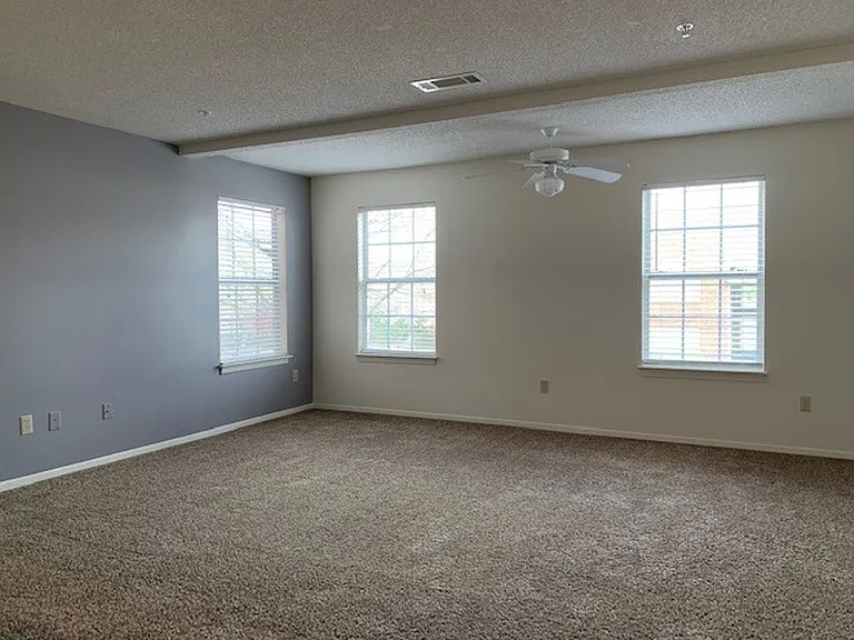 Hamilton at Turman Farms Apartments — Photo 64
