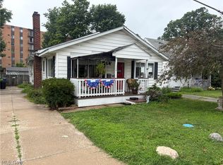 1088 Beachview Rd, Willoughby, OH 44094