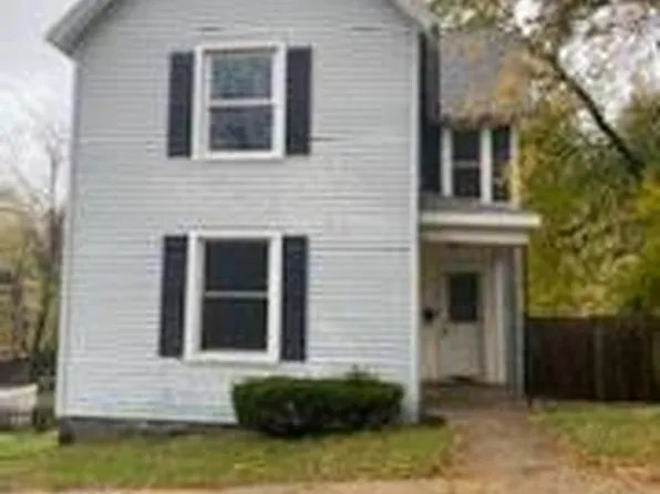 448 E Washington St, Ionia, MI 48846