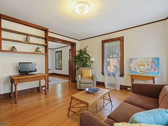 2nd image of 30 Midland Ave Floor 2