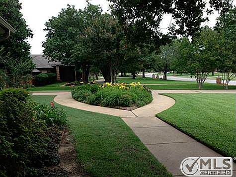 4th image of 6402 Emerald Dr