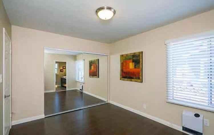 1st image of 811 E Barbara Ave