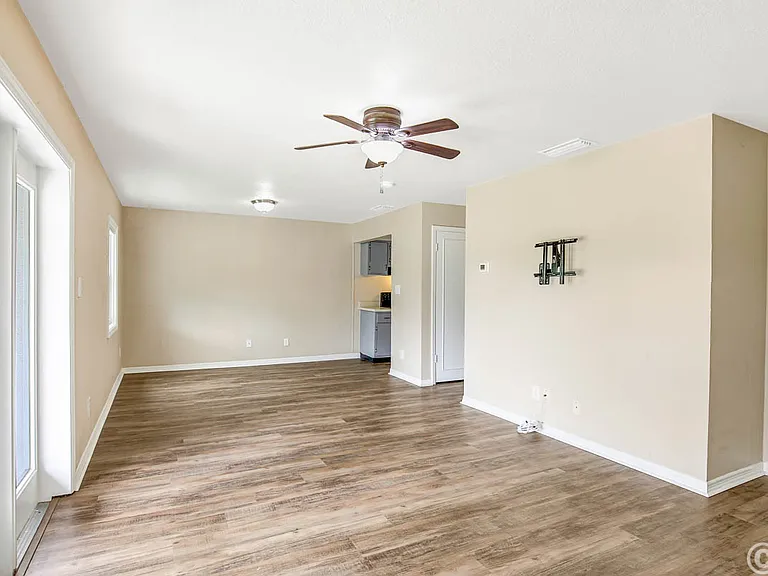 4995 Cobia Dr SE #D — Photo 4