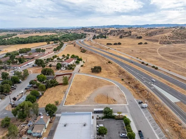 252 9th St, San Miguel, CA 93451