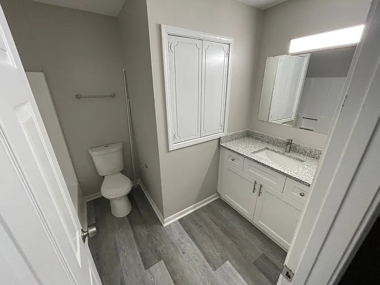 859A Park Pl NE — Photo 7