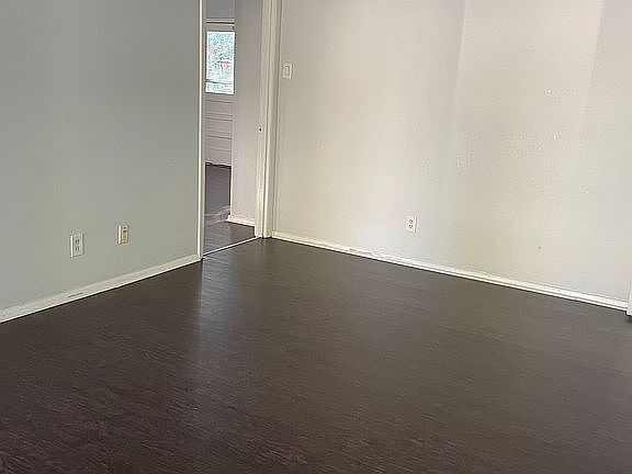2nd image of 105 Dover Dr