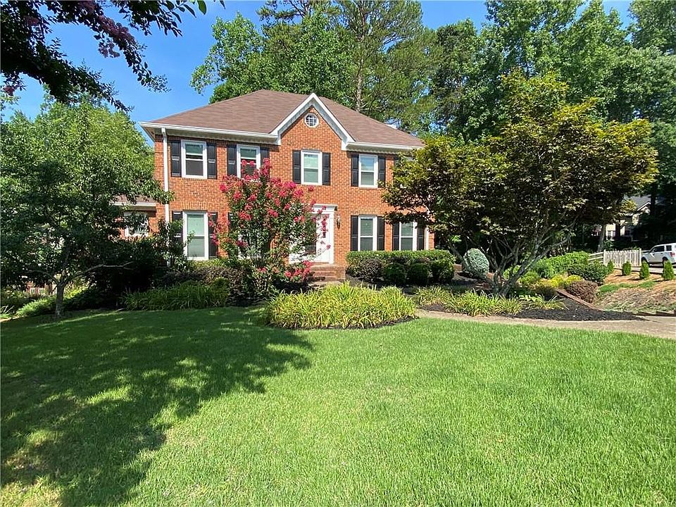 1st image of 4504 Club House Dr