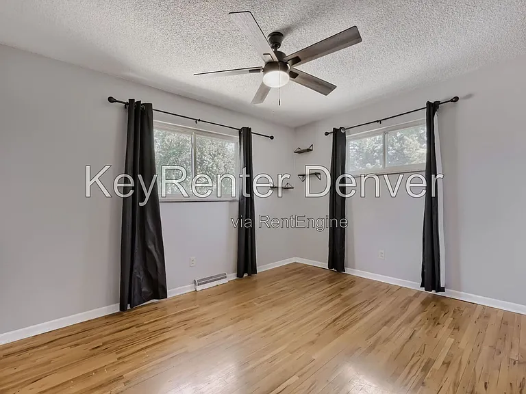 6313 Pierson St — Photo 12