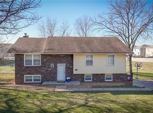 509 W South St, Spring Hill, KS 66083