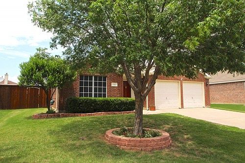 2nd image of 2421 Breanna Way