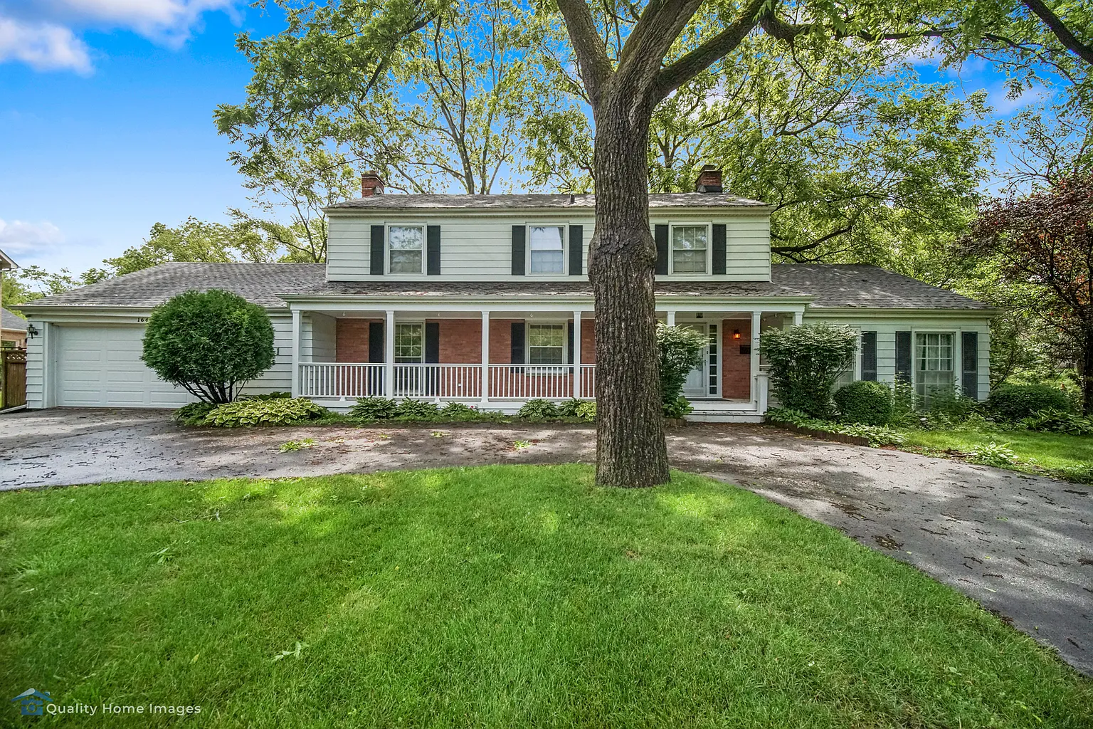1641 Butterfield Rd photo 1