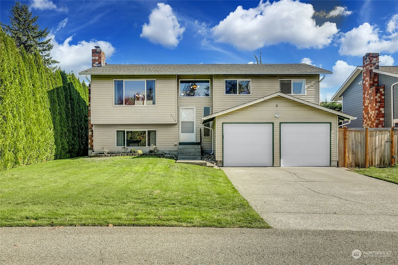 9719 62nd Drive NE photo 1