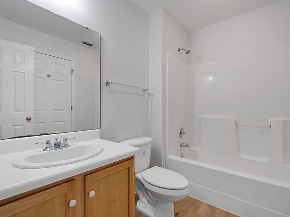 2nd image of 1242 Cross Creek Cir APT 1