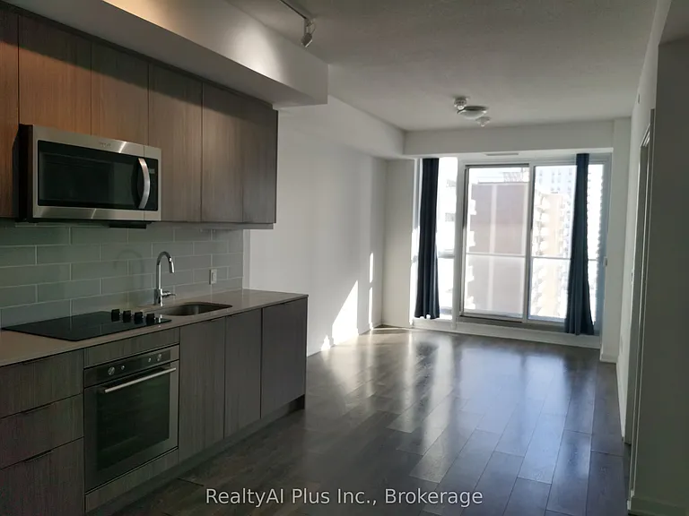 38 Forest Manor Rd #605 — Photo 1