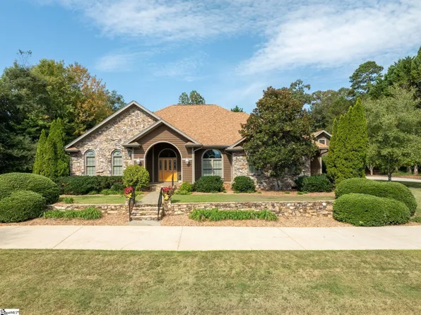 105 E Round Hill Rd, Greenville, SC 29617