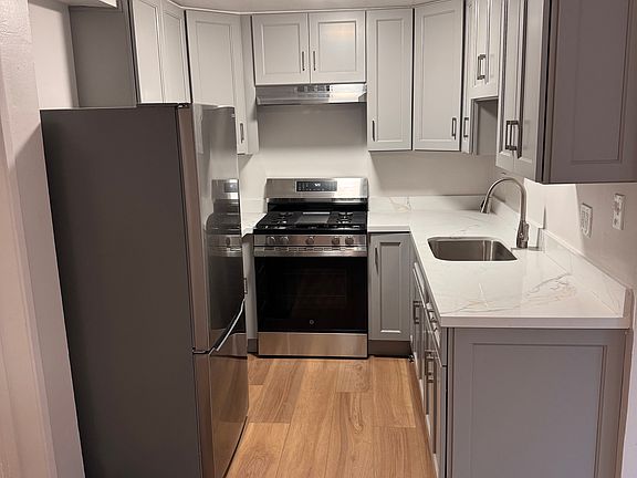 2nd image of 714 E 18th St APT C
