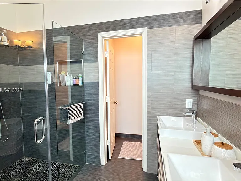 Heron Ridge Ln — Photo 15