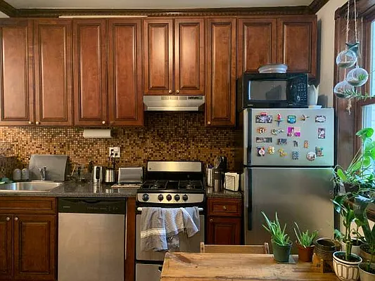 Rented by Apple Exclusive Realty Inc | media 34