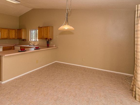 4th image of 7911 S New Abbey Dr
