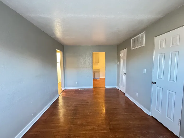 2030 NW 25th St #1 — Photo 3