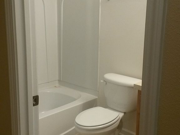 Full Bath 2