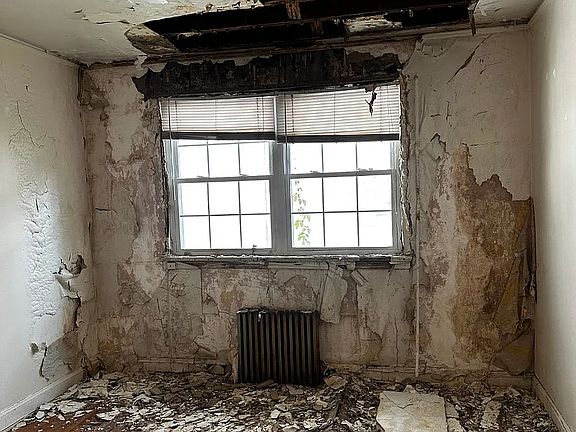 2nd image of 3705 27th St