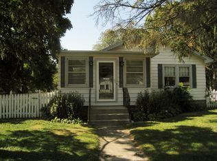 533 S Prairie St, Batavia, IL 60510