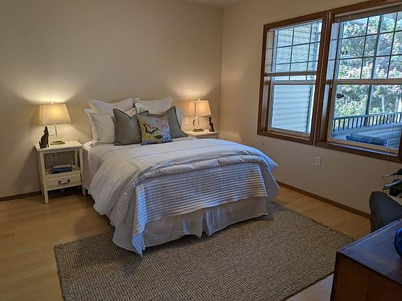 2nd image of 980 Golden Aspen Pl