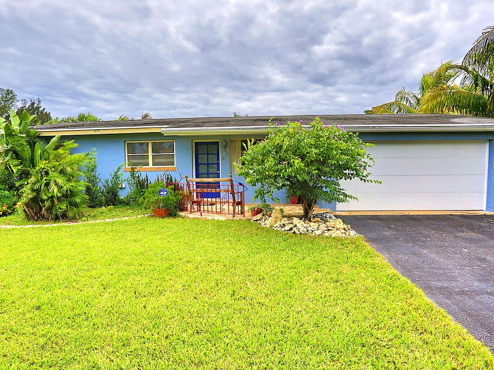 1st image of 624 NW 30th Ct
