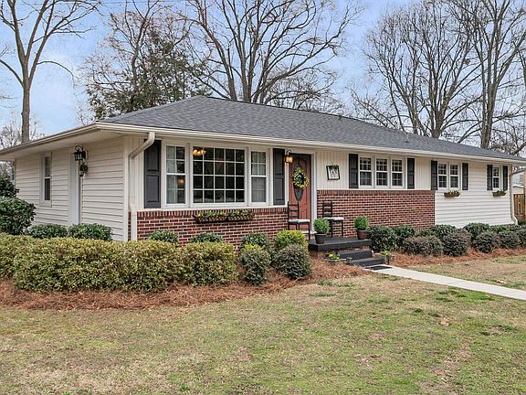 2nd image of 401 Parkins Mill Rd