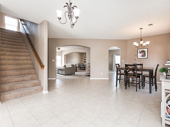 2nd image of 6800 Glenturret Way NE