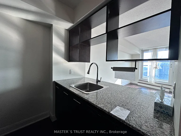 135 Village Green Sq #3722 — Photo 7