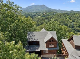 1304 Timberwolf Way, Sevierville, TN 37876
