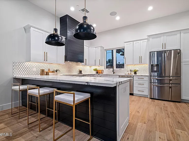 8725 E Malcomb Dr — Photo 15