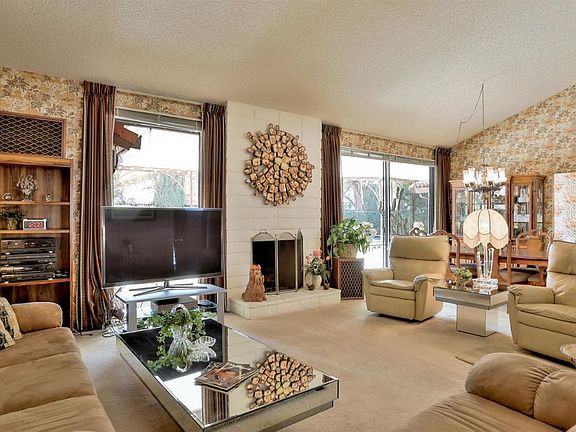 2nd image of 2903 E Alta Loma Dr
