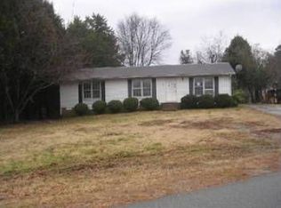 309 W Thorndale Dr, Oxford, NC 27565