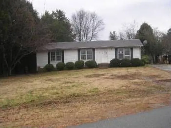 309 W Thorndale Dr, Oxford, NC 27565