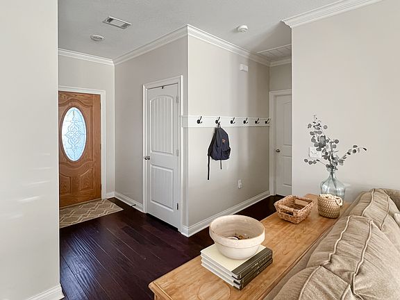 5th image of 6039 Beaver Creek Ln