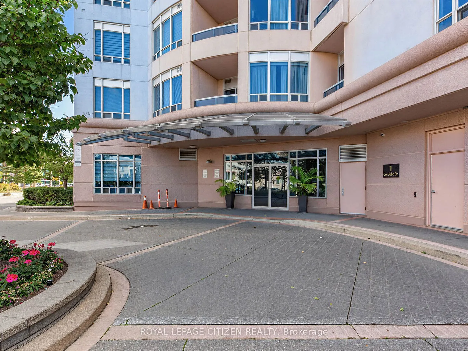 1 bed, $2,700 — Photo 2