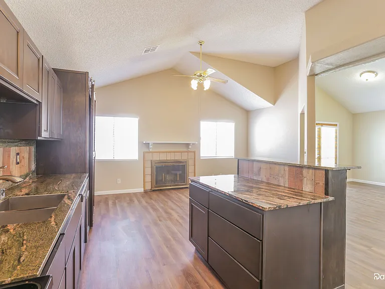 220 Coconut Grove Ct — Photo 2