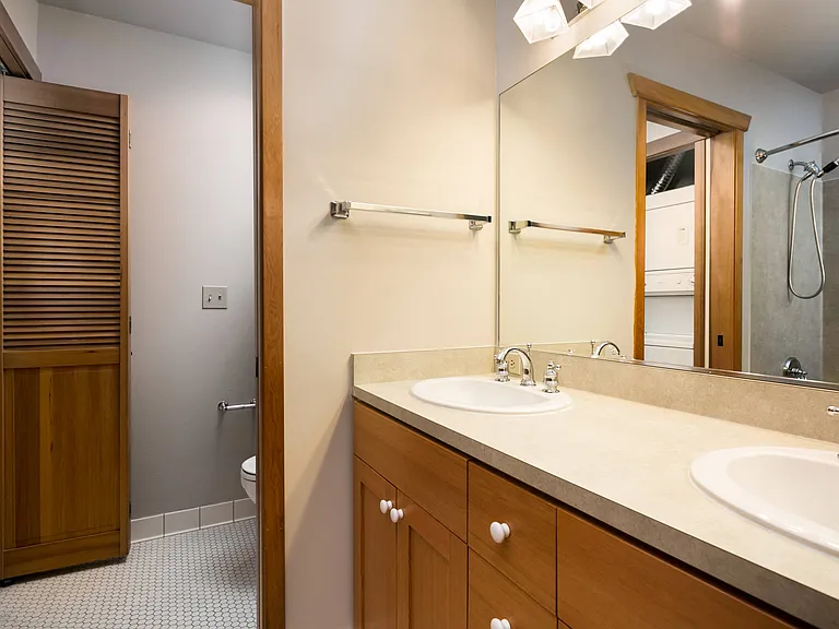 Pacific Pointe — Photo 19