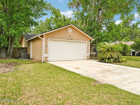 3rd image of 1818 FARM Way