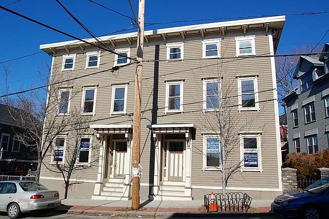1st image of 354 Wickenden St #2L