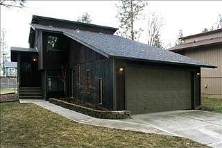 5th image of 3016 E 35th Ave