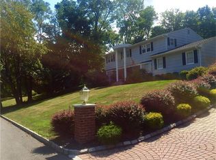 4 Berkshire Dr, New City, NY 10956
