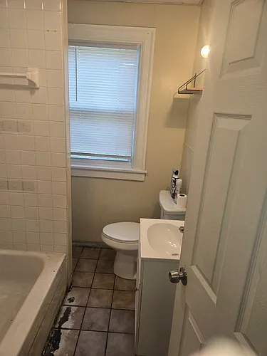 394 W Ferry St #4 Photo 1