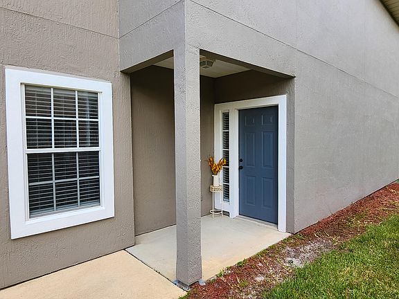 3rd image of 362 SCRUB JAY Drive